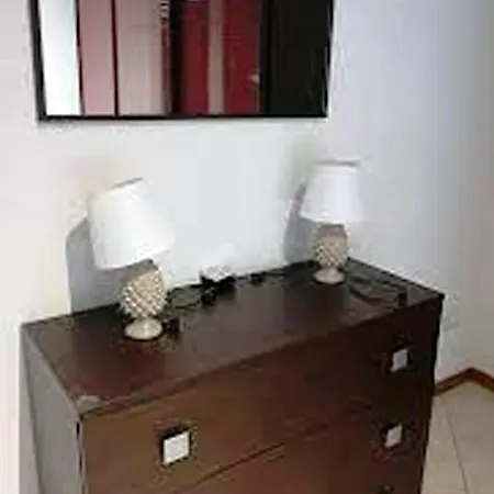 Touristic Flat Near The Train Station, 6 Beds Civitavecchia